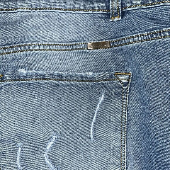 Kancan Woman’s Jeans Size 22 Distressed Skinny Jeans stretch - Picture 6 of 11